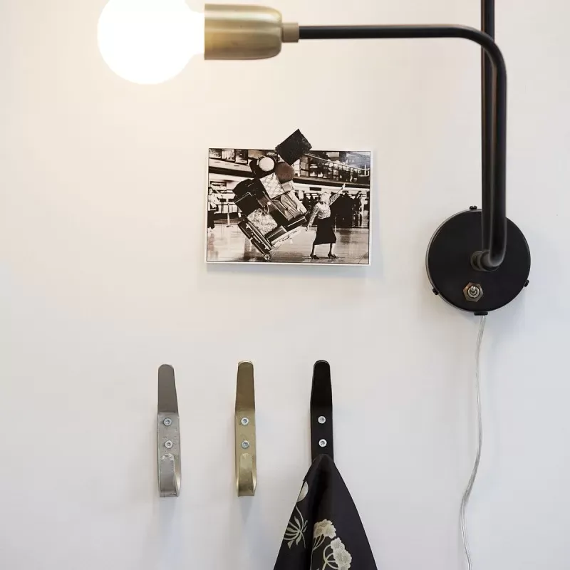 Illustration numéro 3 du produit Crochet forgé noir