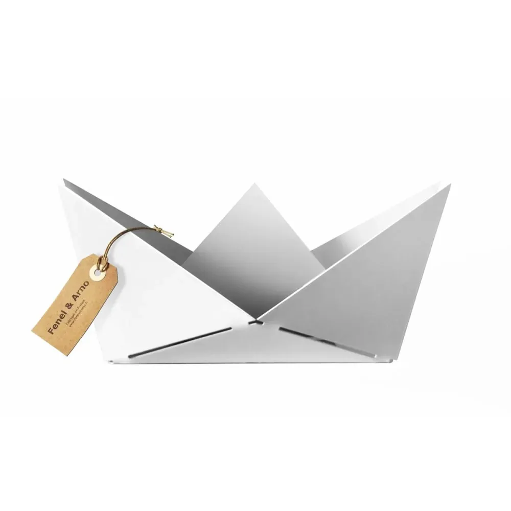 Illustration numéro 3 du produit Vide poche en métal blanc