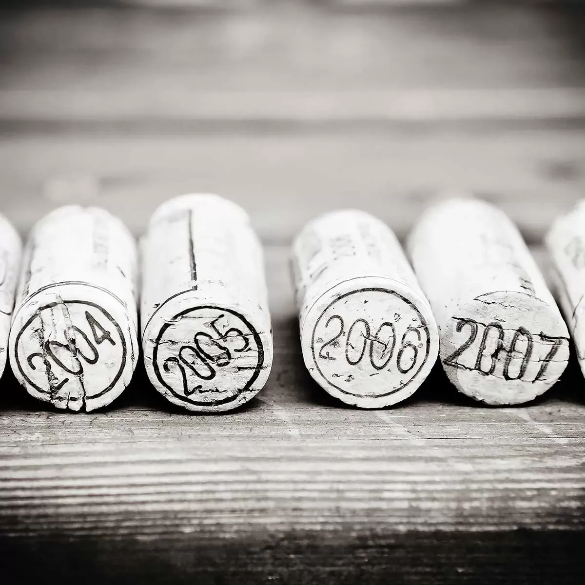 Illustration numéro 3 du produit Tableau bouchons en liège impression sur aluminium 120x80 cm