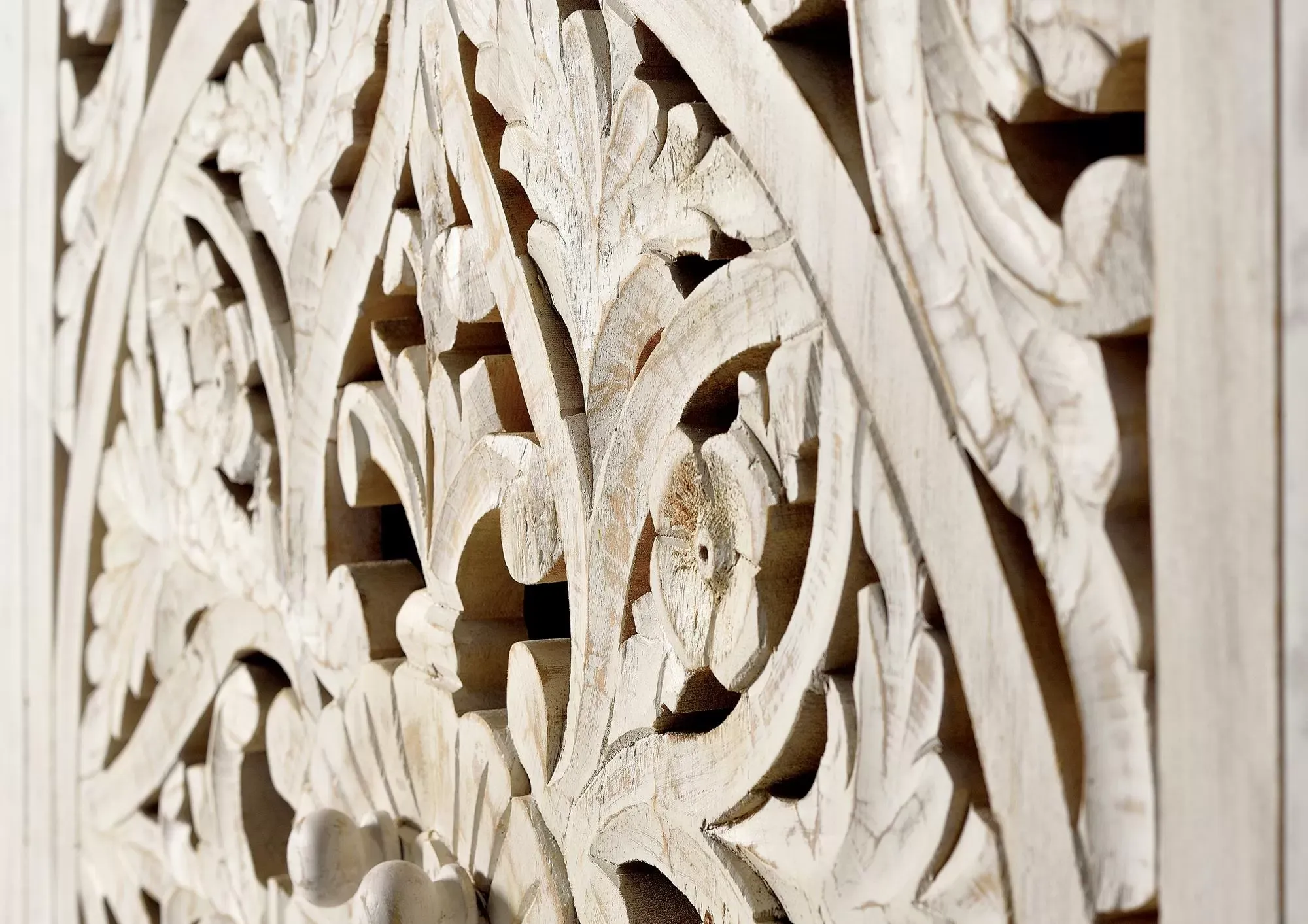 Illustration numéro 3 du produit Vitrine en manguier et pieds en métal blanc vieilli