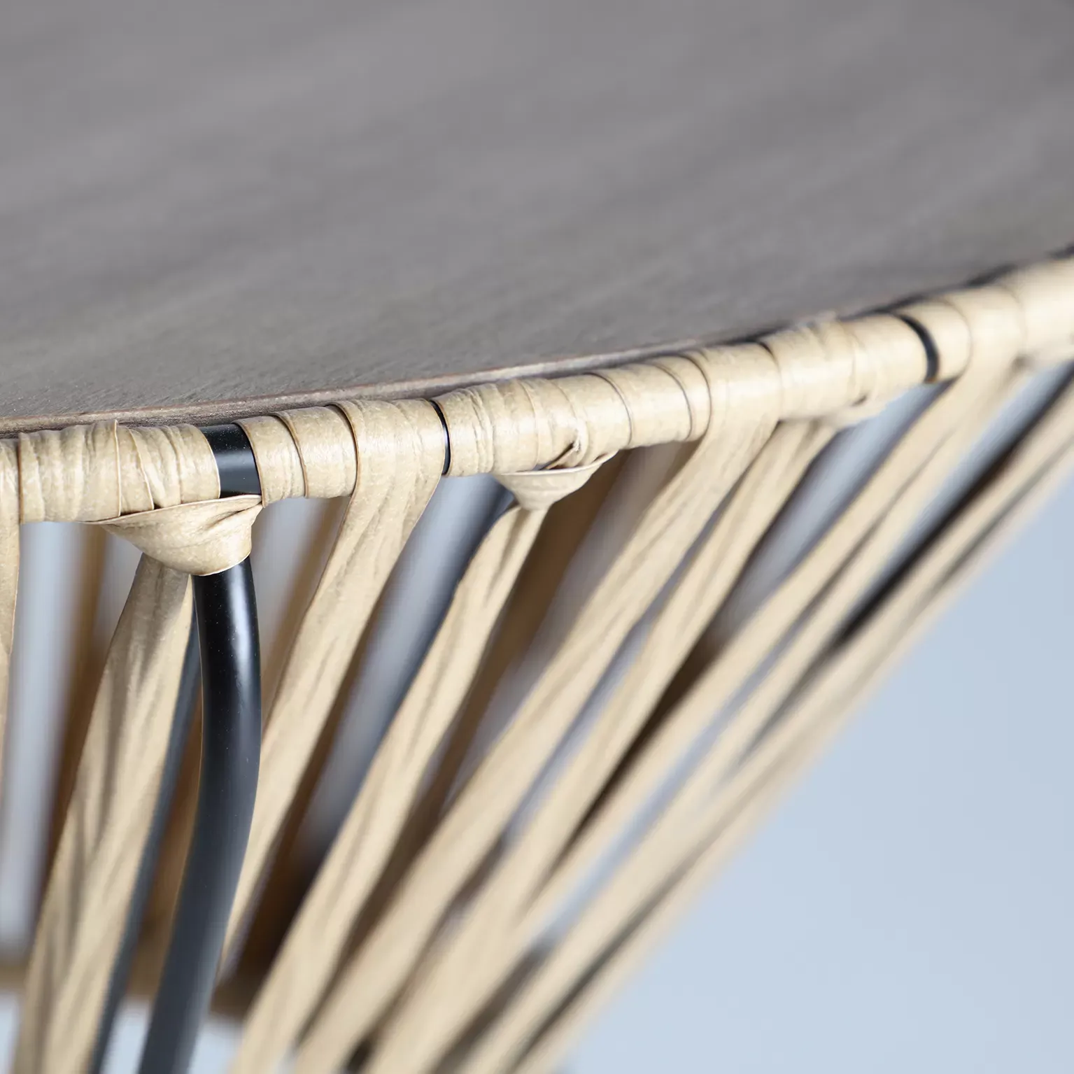 Illustration numéro 3 du produit Table basse en fer noir 66x66x72 cm