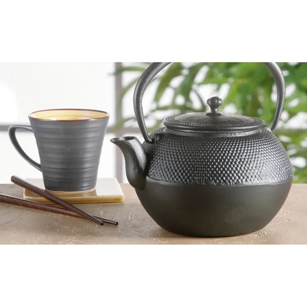 Illustration numéro 3 du produit Théière en fonte noire 1,2L