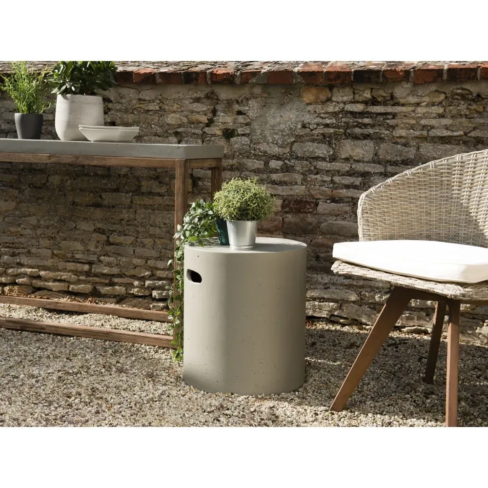 Illustration numéro 3 du produit Table d'appoint de jardin ronde en béton D40 cm