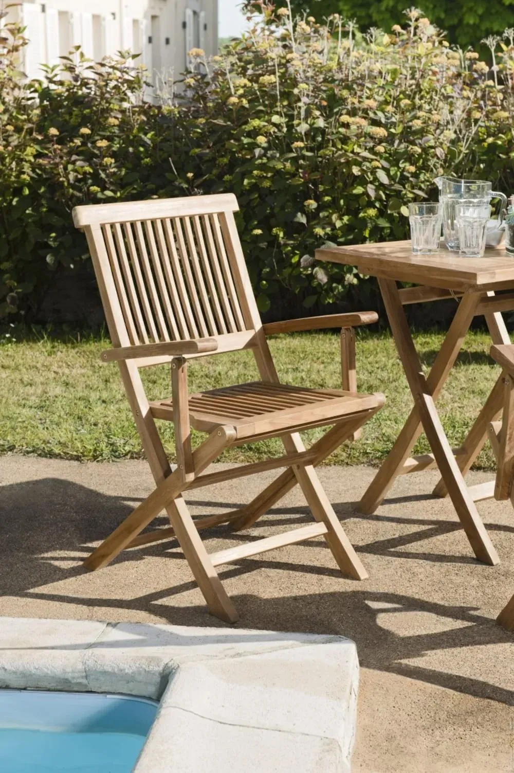 Illustration numéro 3 du produit Ensemble de 2 fauteuils de jardin en bois teck