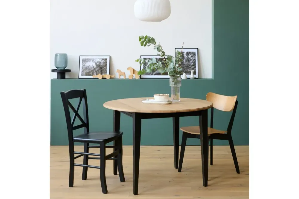 Illustration numéro 3 du produit Table ronde 6 pieds fuseau D115 + 3 rallonges bois noir