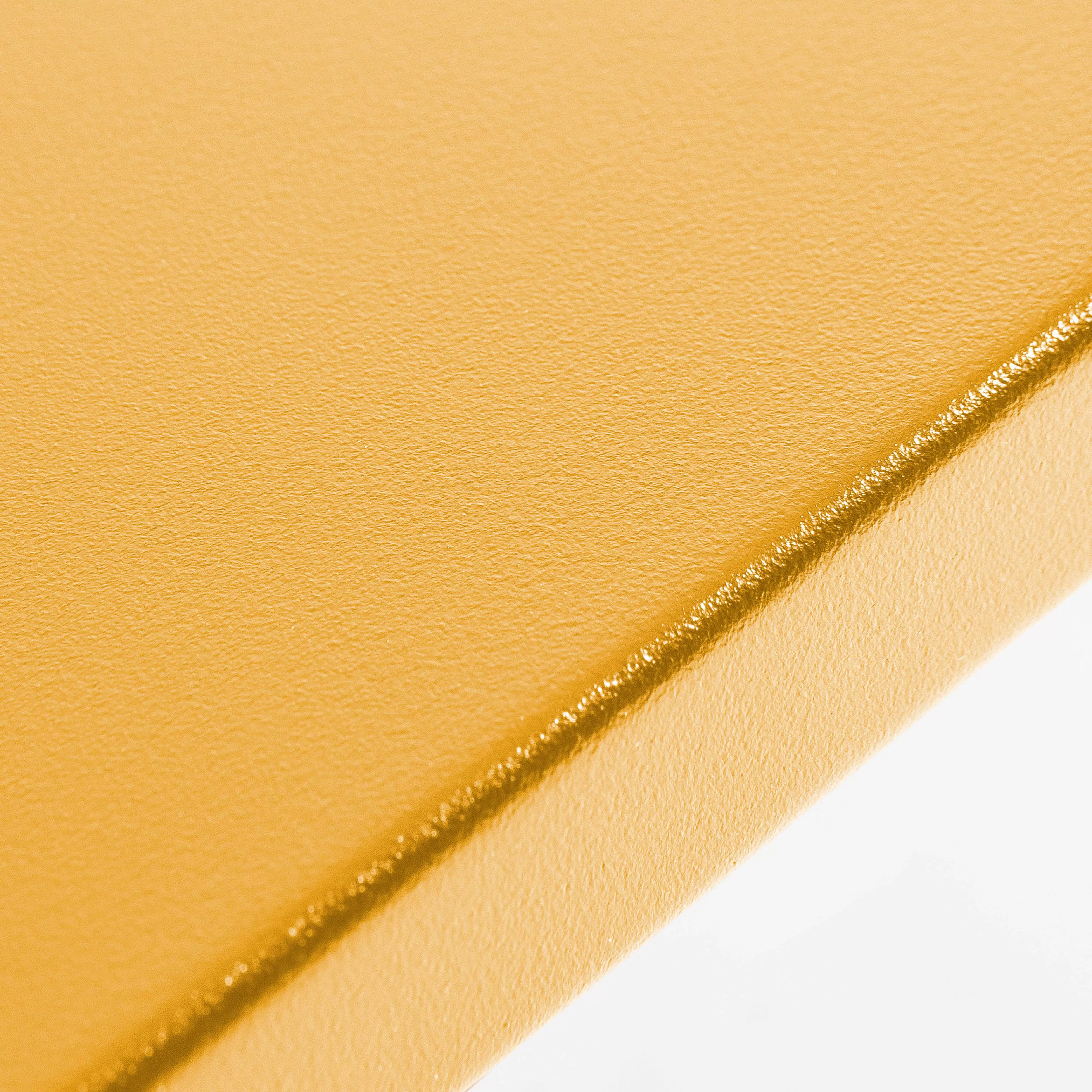 Illustration numéro 3 du produit Ensemble table de jardin bistrot et 2 fauteuils acier jaune