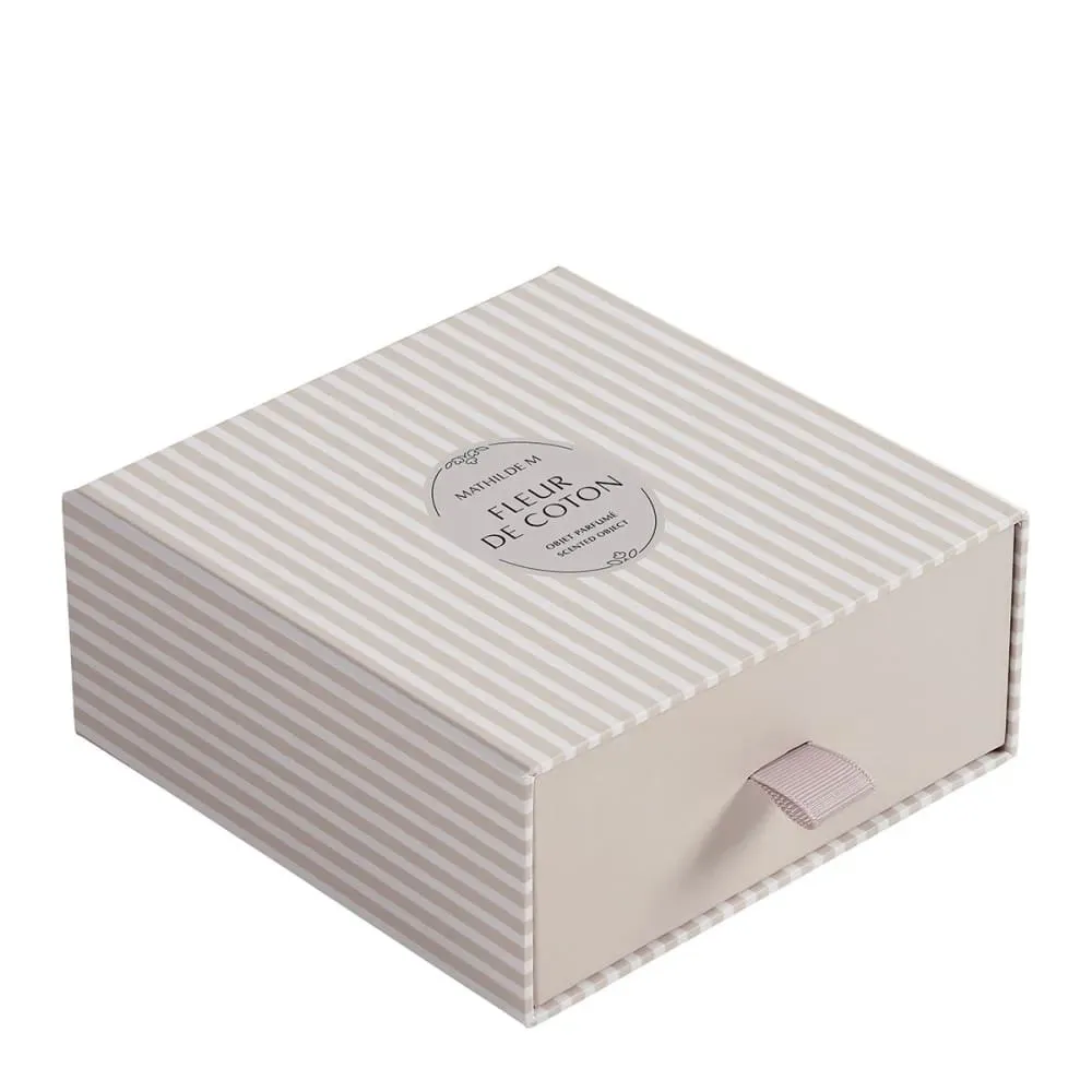 Illustration numéro 3 du produit Grand Cœur parfumé brodé - Fleur de Coton