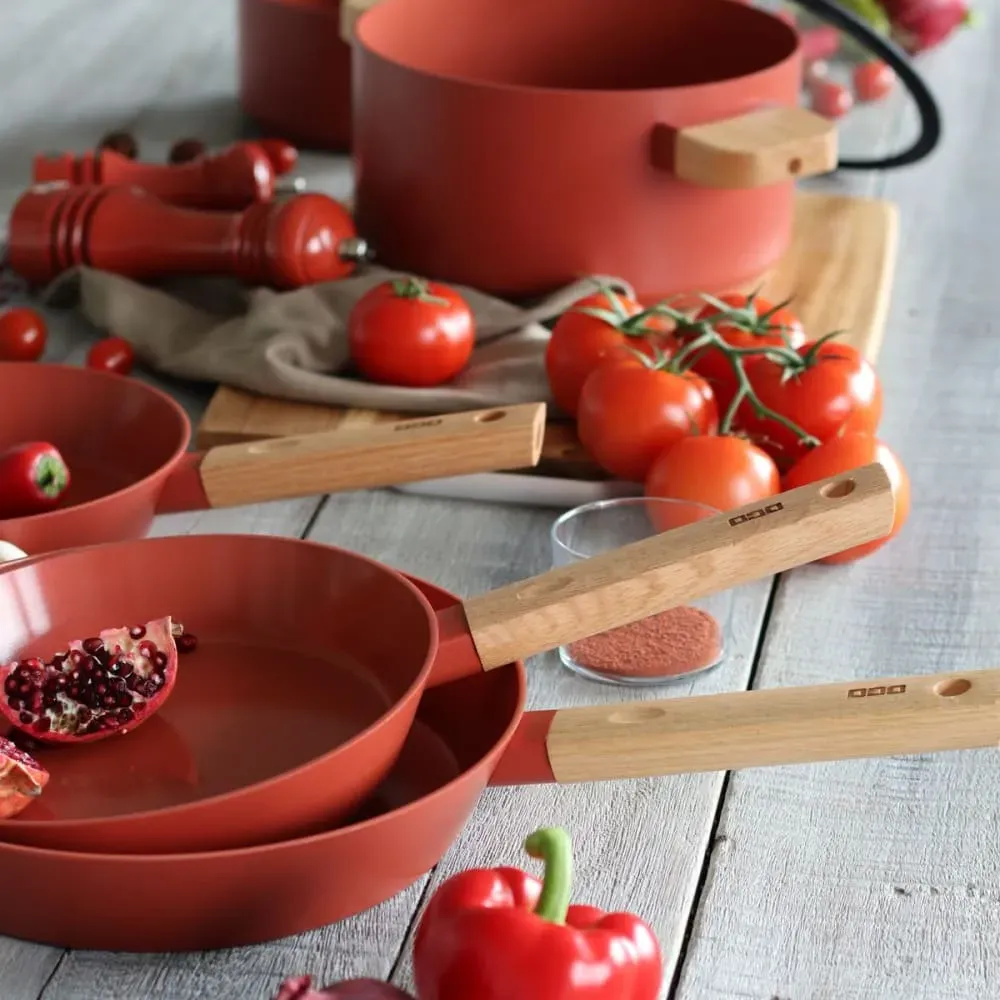 Illustration numéro 3 du produit Poêle en revêtement céramique paprika 28cm - tous feux