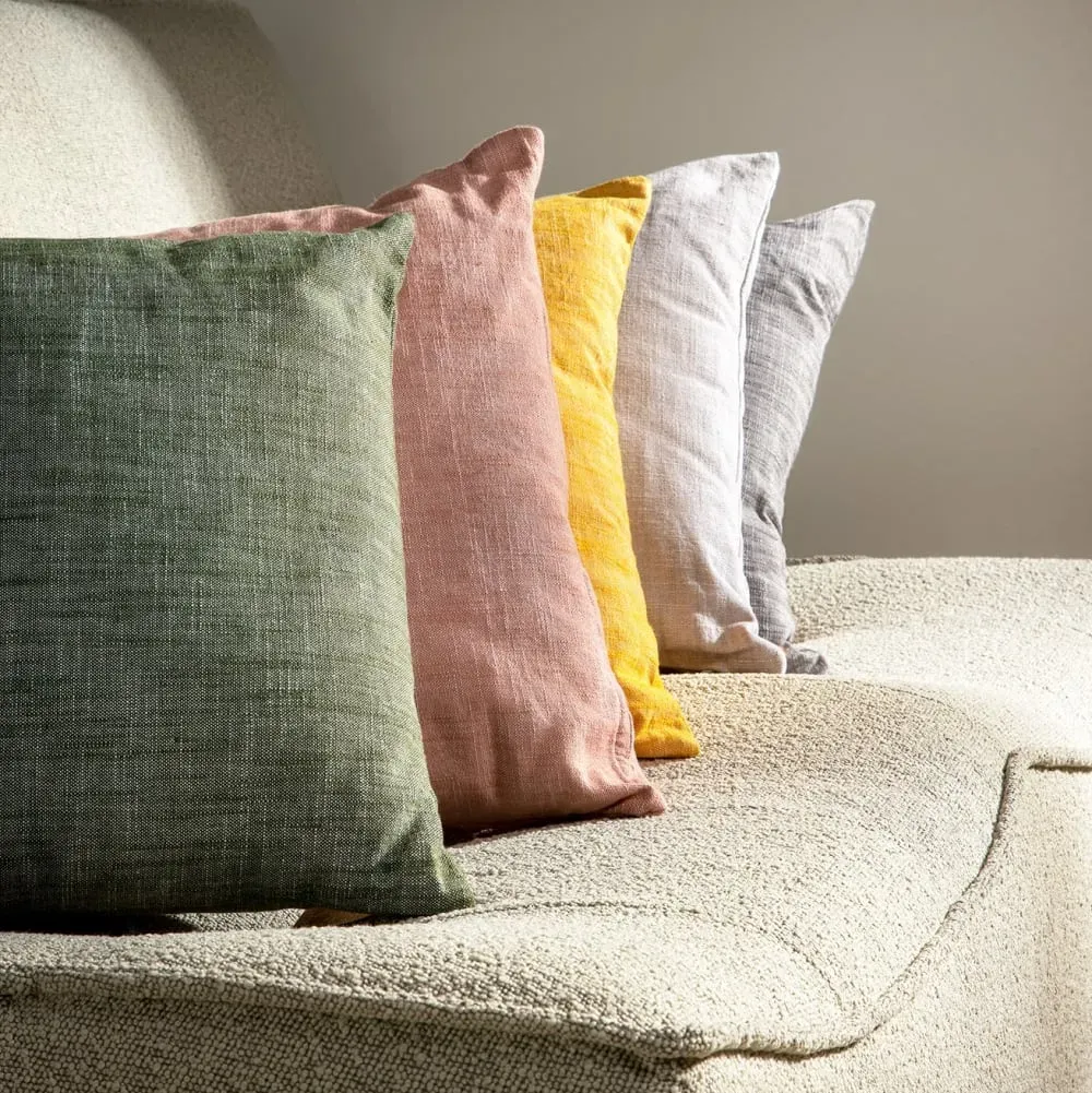 Illustration numéro 3 du produit coussin jaune 45x45 cm