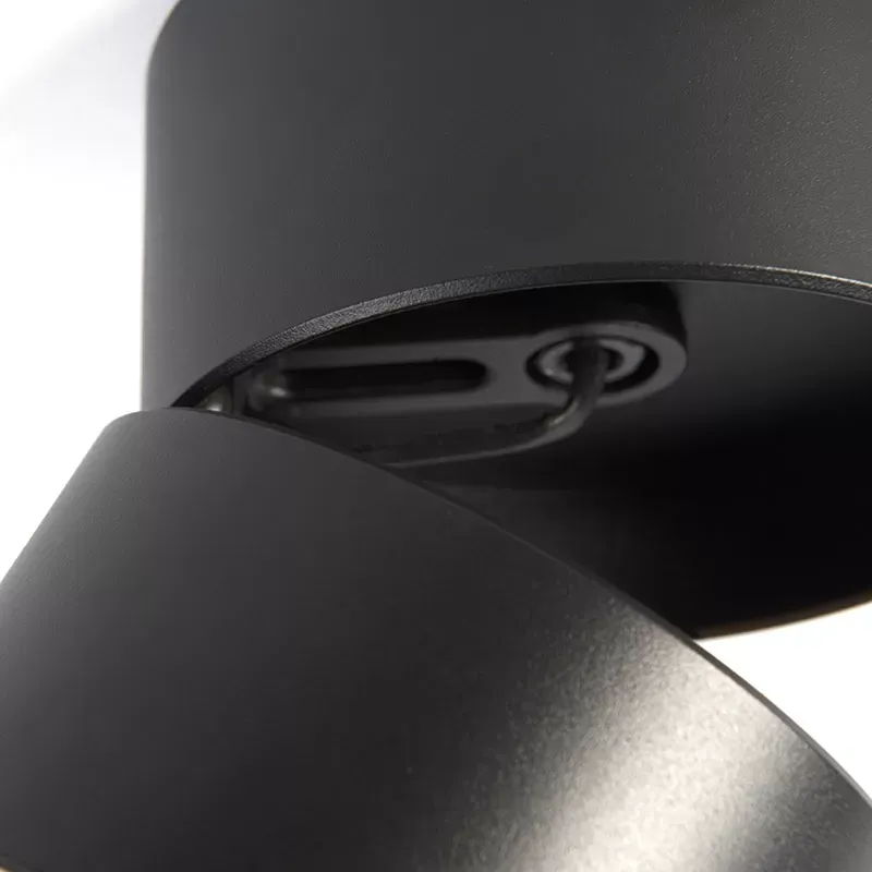 Illustration numéro 3 du produit Spot murale en acier noir