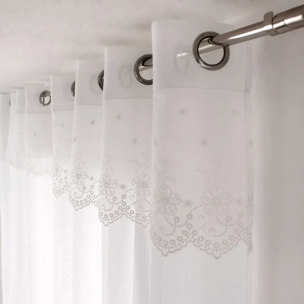 Illustration numéro 3 du produit Voilage en étamine avec top à volant brodé polyester blanc 140x240 cm