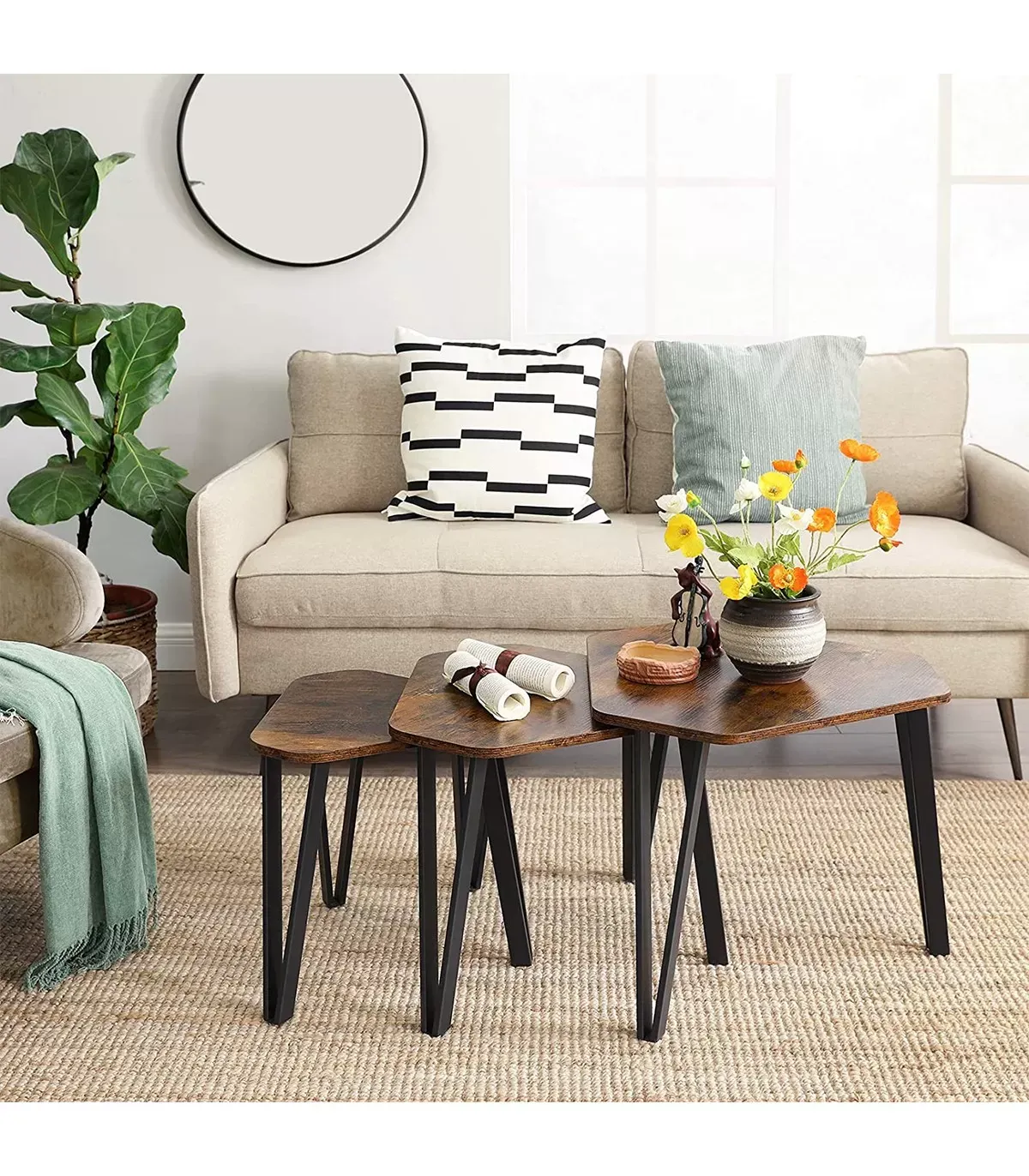 Illustration numéro 3 du produit Lot de 3 tables gigognes avec pieds en acier et décor bois rustique