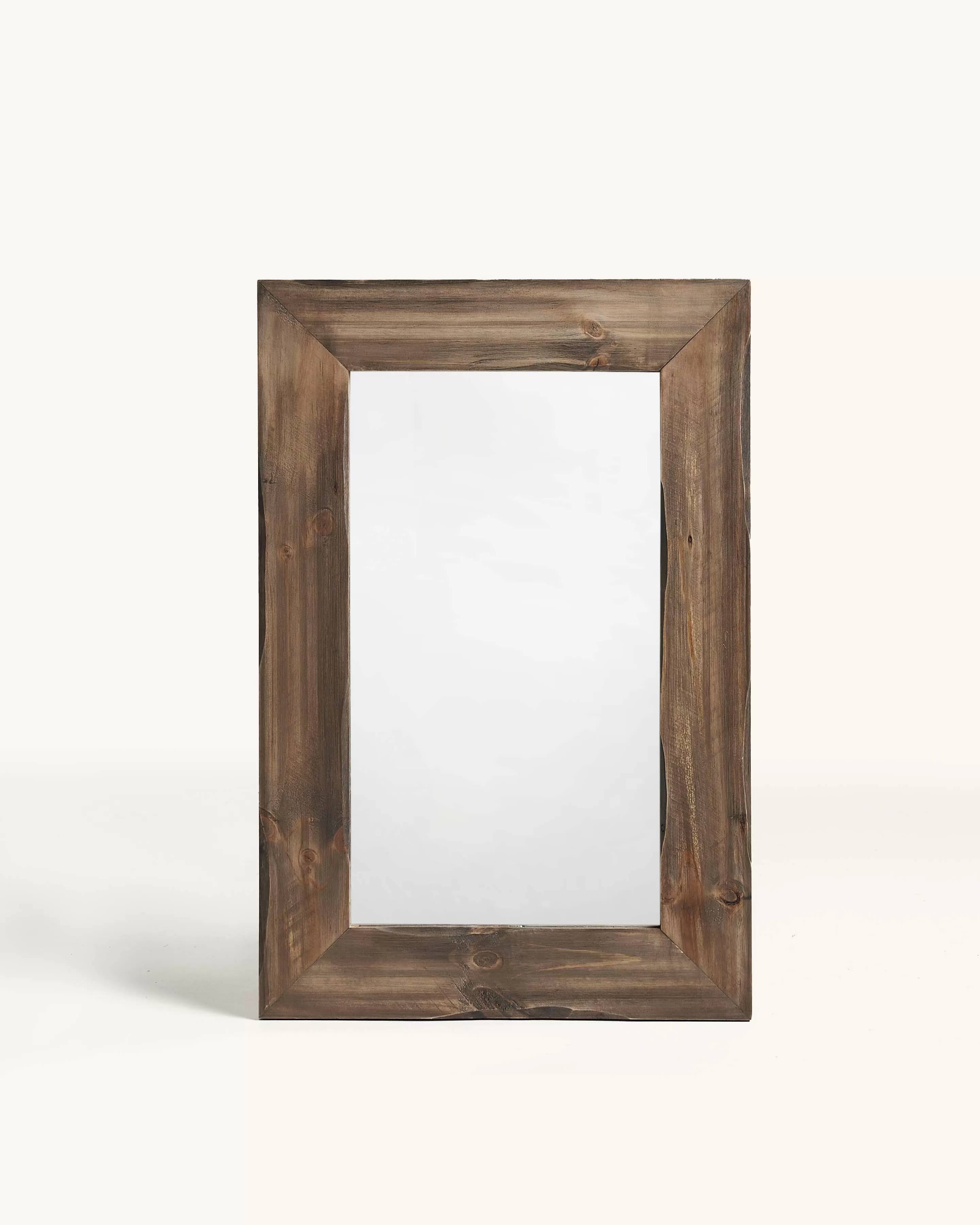Illustration numéro 3 du produit Miroir suspendu en bois recyclé 70 cm