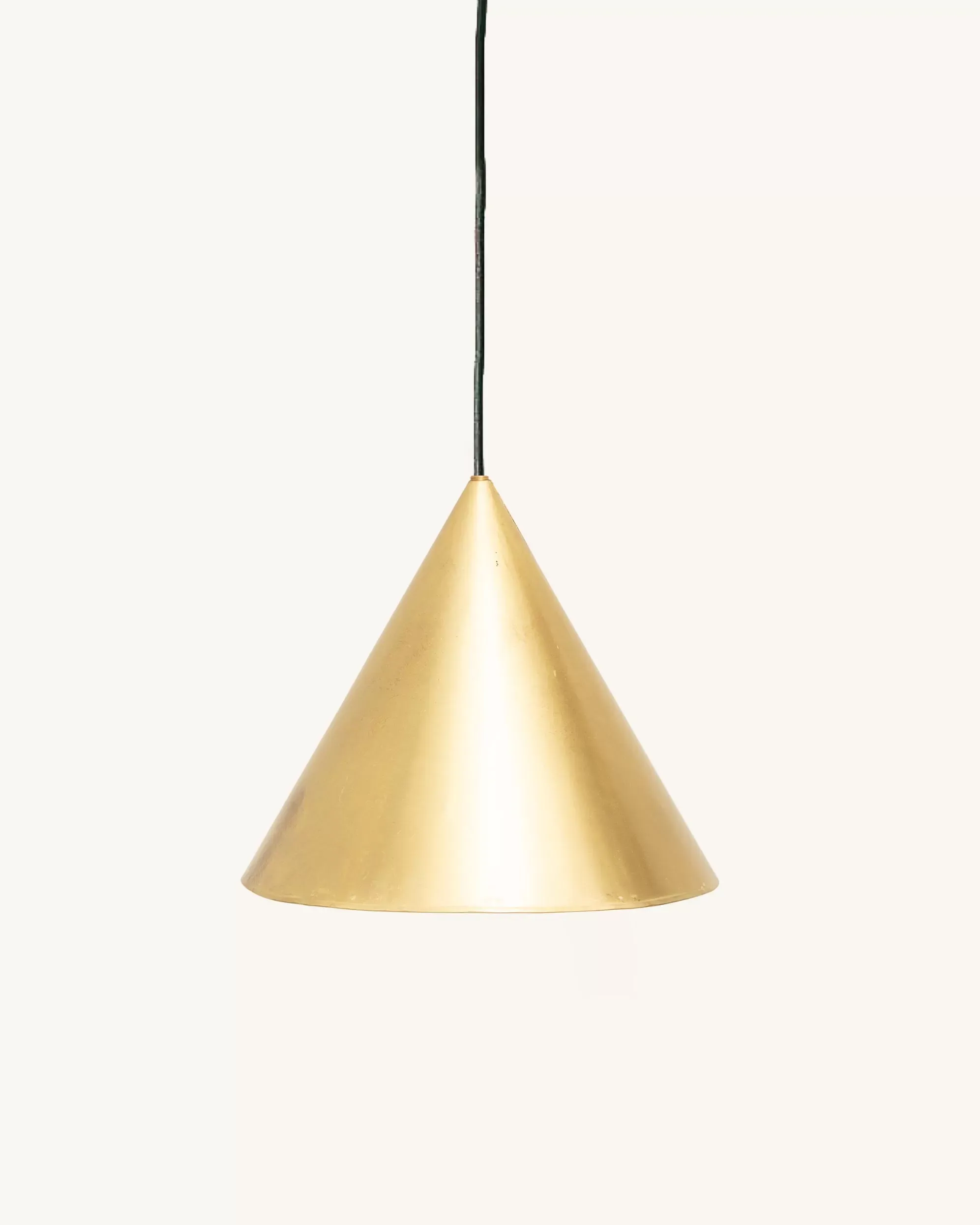 Illustration numéro 3 du produit Suspension avec abat-jour en fer de couleur noire 20 cm