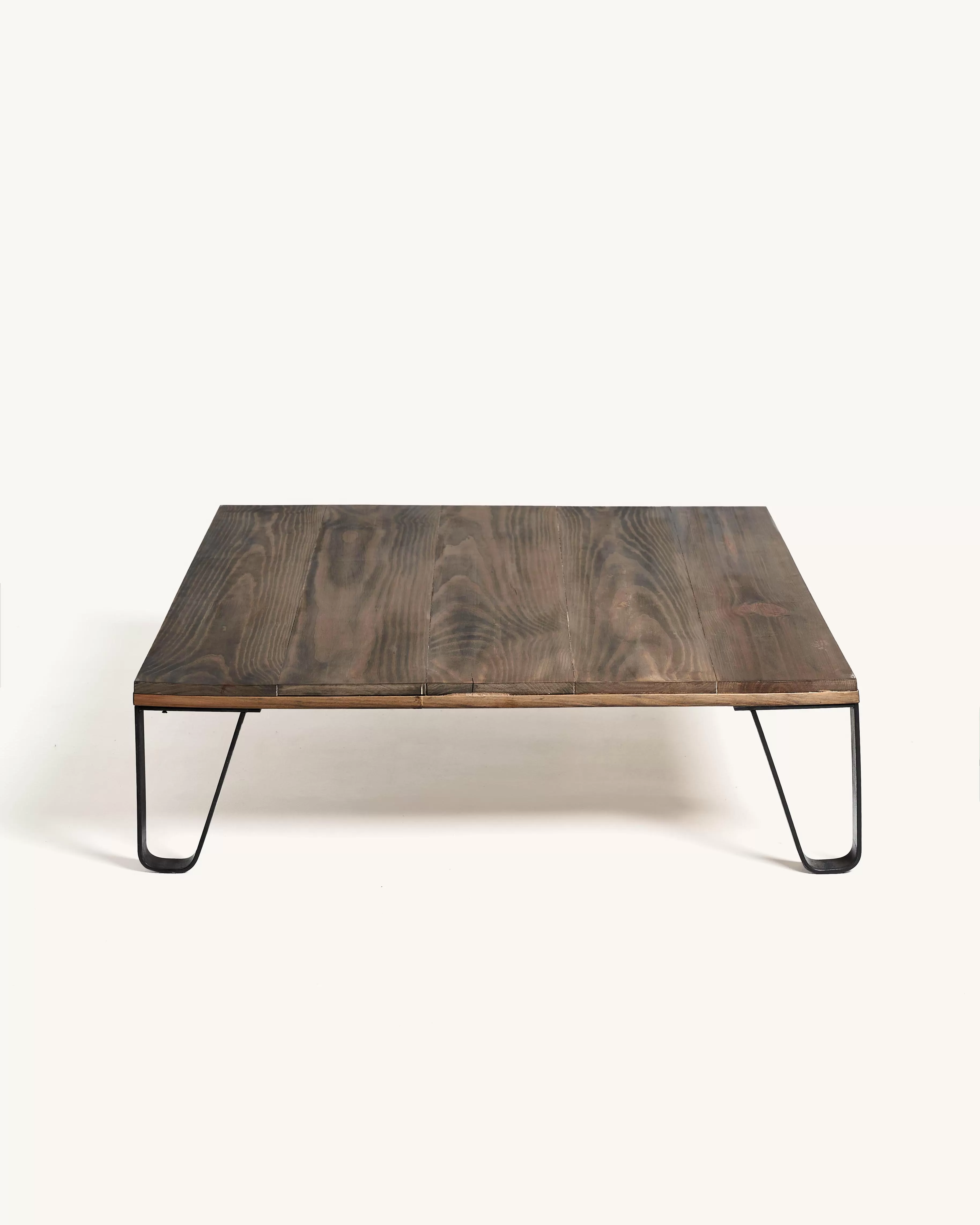 Illustration numéro 3 du produit Table basse bois recyclé et métal naturel