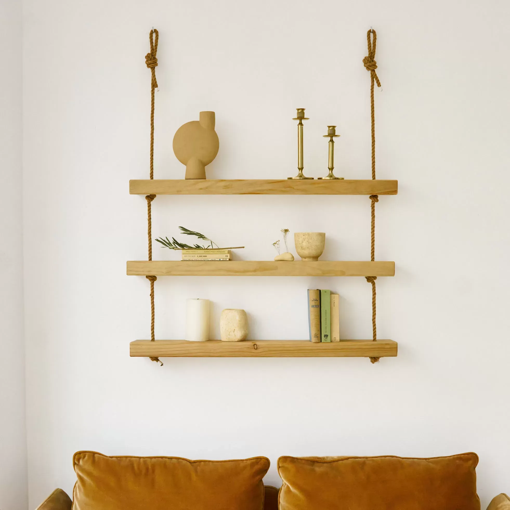 Illustration numéro 3 du produit Étagère murale en bois massif olive 3 étagères 100 cm