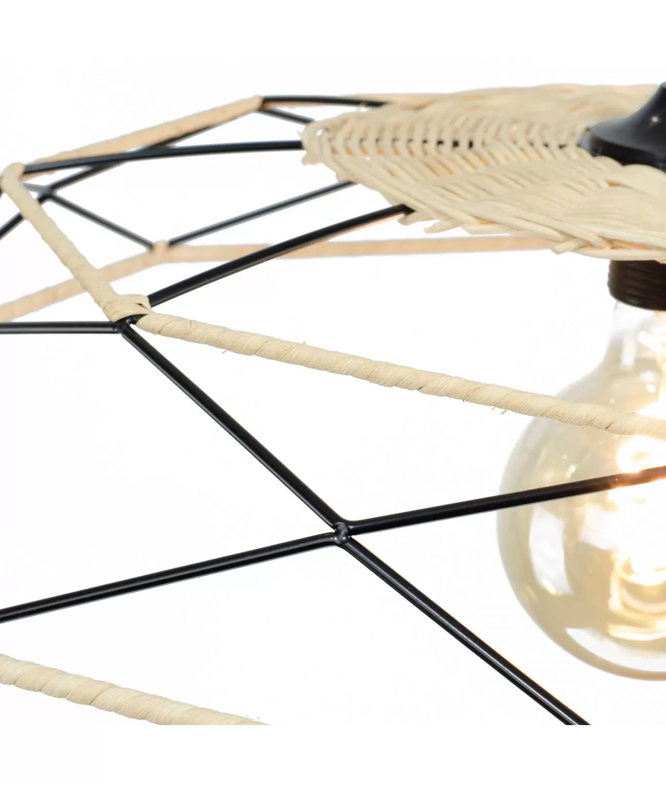Illustration numéro 3 du produit Suspension petit modèle en métal noir et rotin naturel