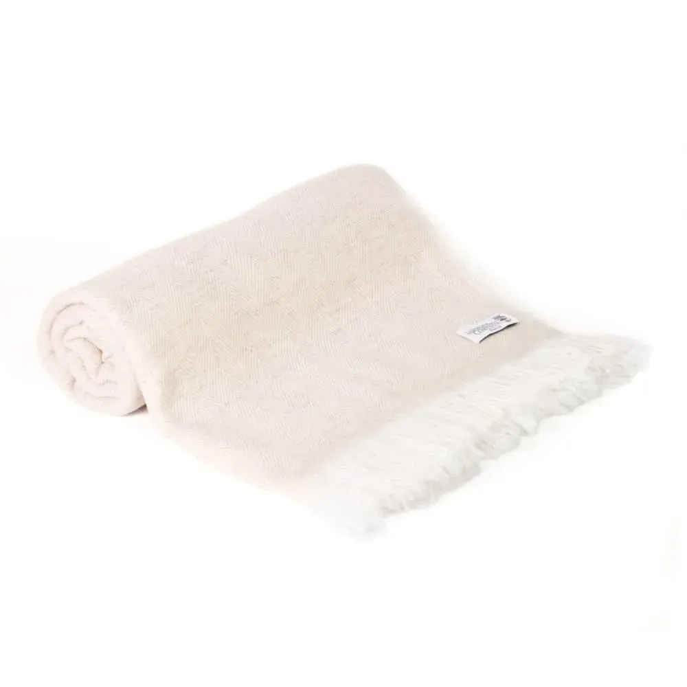 Illustration numéro 3 du produit Plaid cachemire et laine beige amande 130 x 230 cm