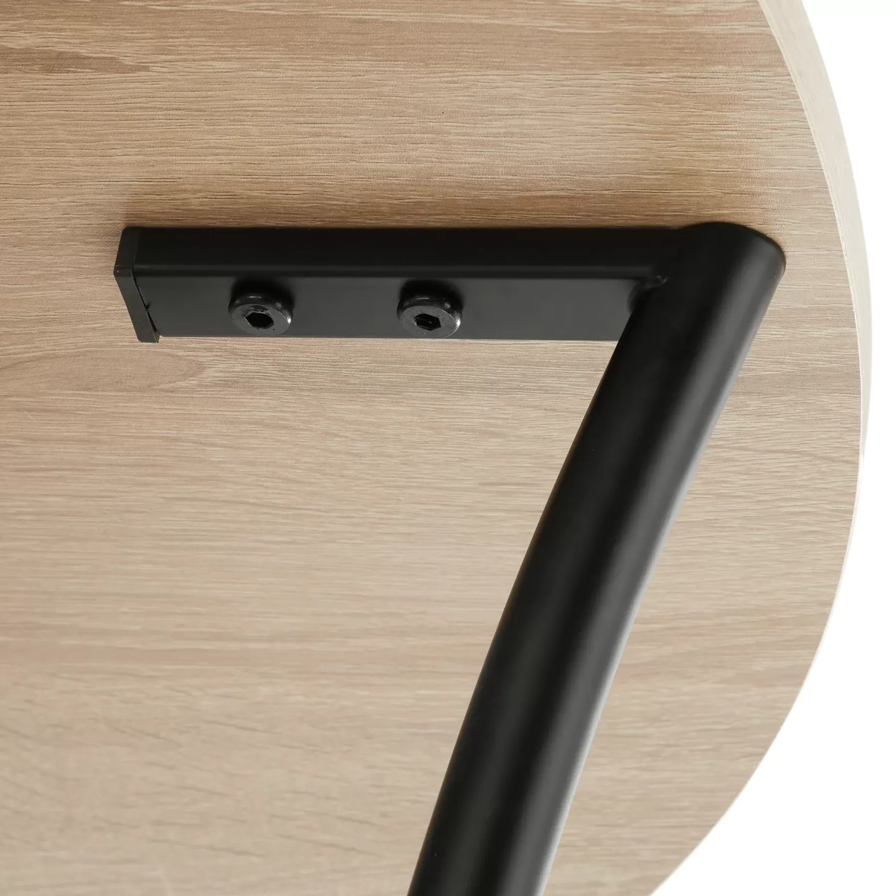 Illustration numéro 3 du produit Table d'appoint Style industriel 55 x 56 cm bois clair