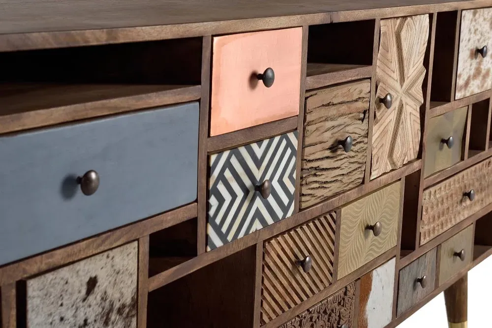 Illustration numéro 3 du produit Buffet en bois de manguier