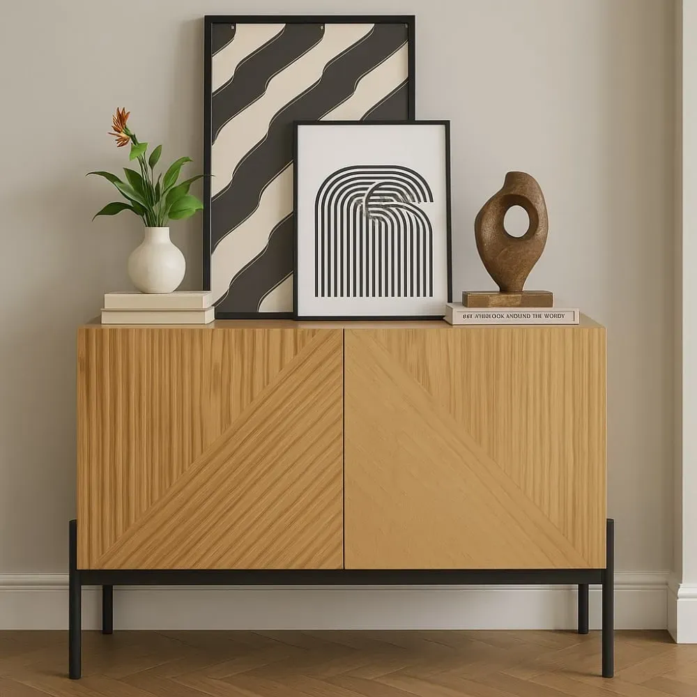 Illustration numéro 3 du produit Meuble de présentation en bois à motifs géométriques