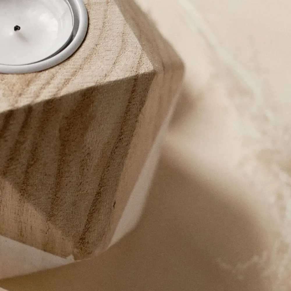 Illustration numéro 3 du produit Bougeoir origami  TU