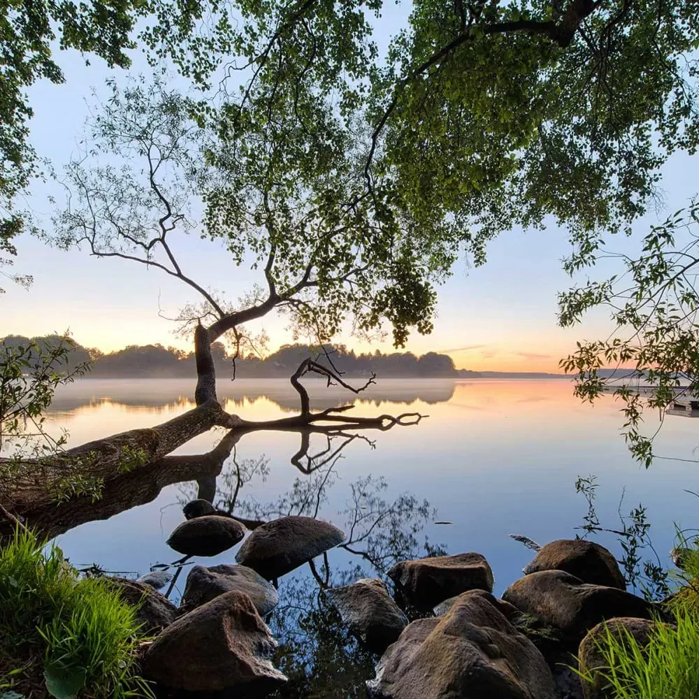 Illustration numéro 3 du produit Tableau bord de lac toile imprimée 120x80 cm