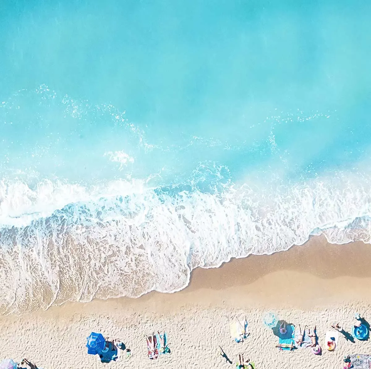 Illustration numéro 3 du produit Tableau plage beach lovers for ever imprimé sur toile 90x60 cm