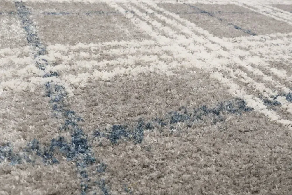 Illustration numéro 3 du produit Tapis à poils longs tartan gris, ivoire et bleu 133x200