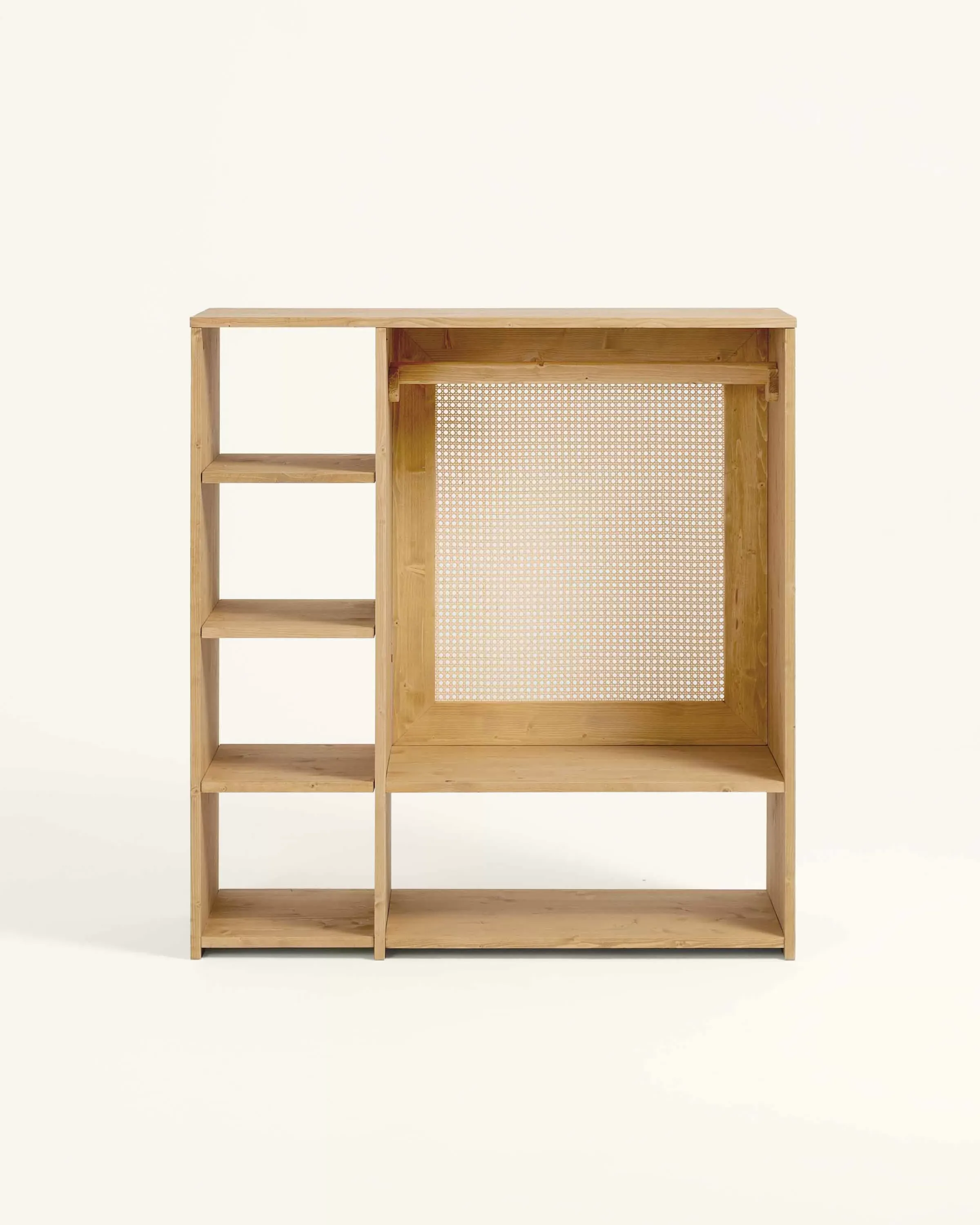 Illustration numéro 3 du produit Armoire Montessori en bois de couleur naturel