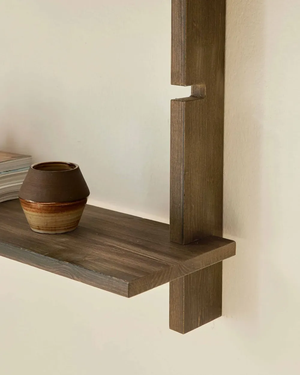 Illustration numéro 3 du produit Etagère modulaire en bois marron