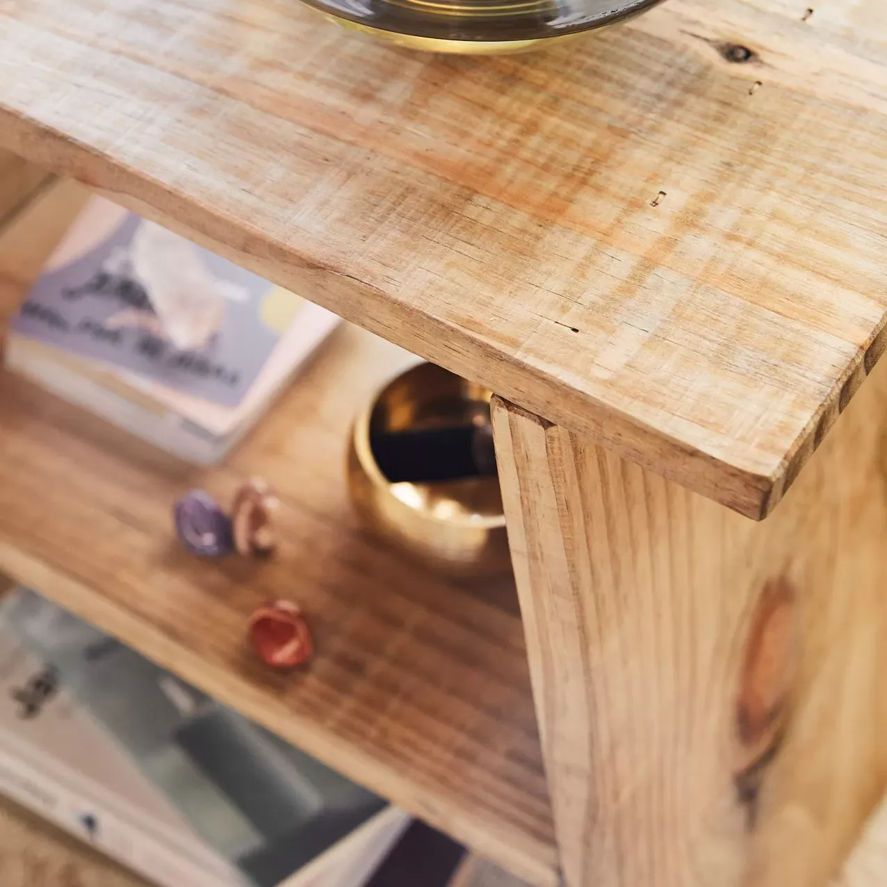 Illustration numéro 3 du produit Table basse en bois de couleur marron