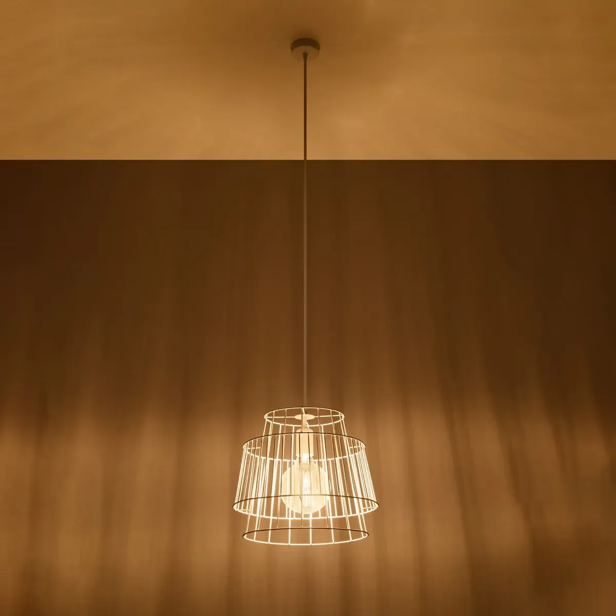 Illustration numéro 3 du produit Lampe suspendue acier blanc H 130 cm