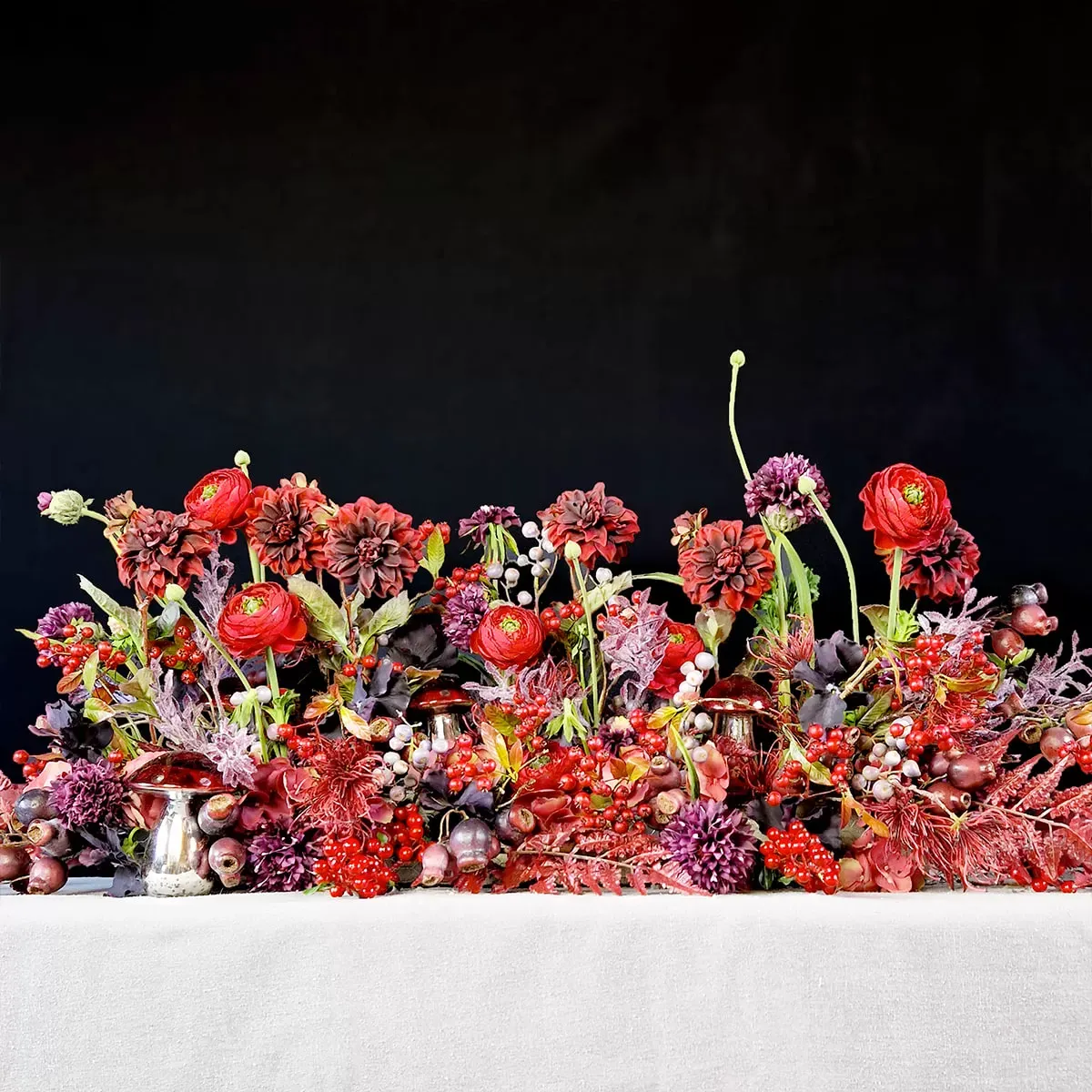 Illustration numéro 3 du produit Branche d'églantier artificielle orange H90