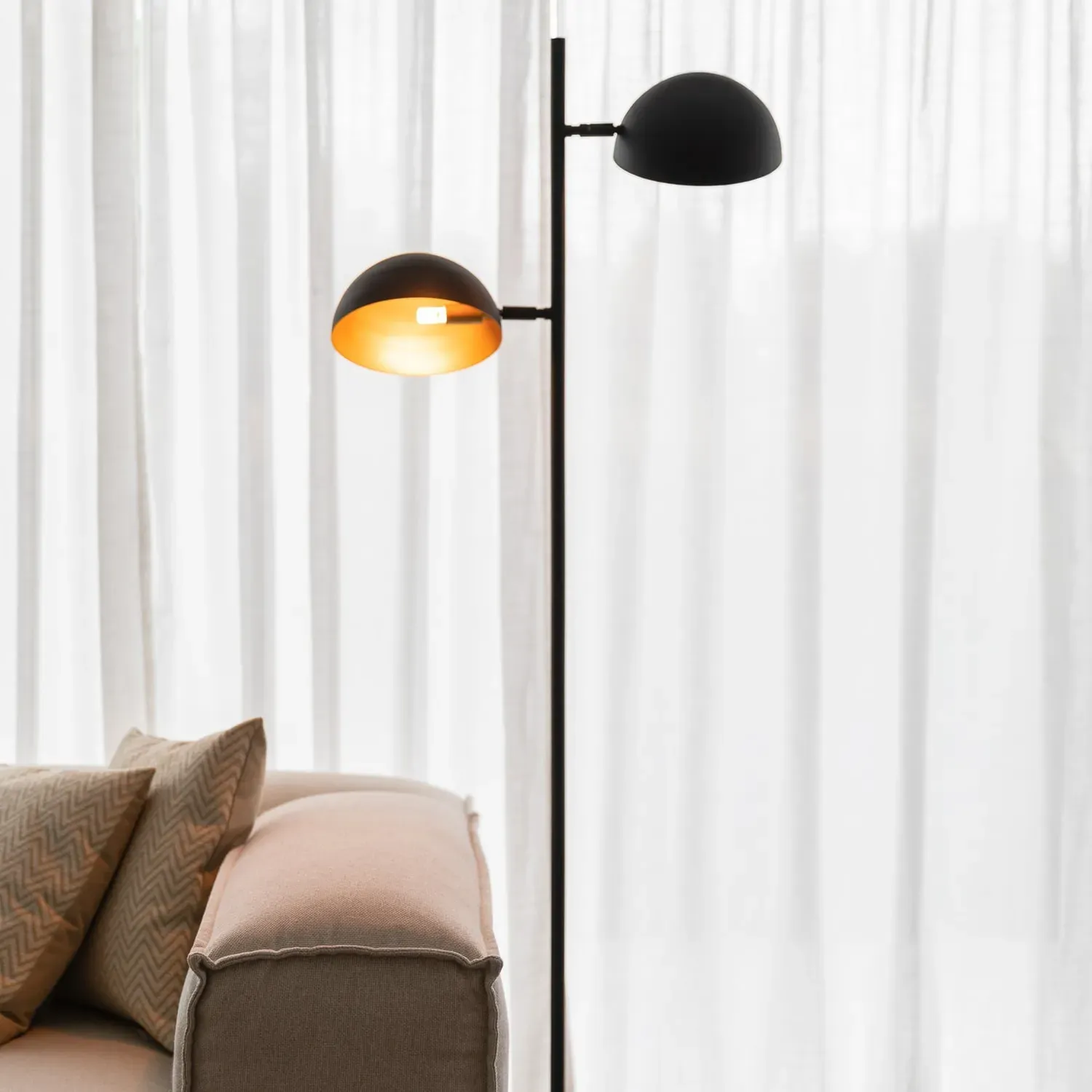 Illustration numéro 3 du produit Lampadaire - 2 sources lumineuses - or noir - métal - hauteur 162 cm
