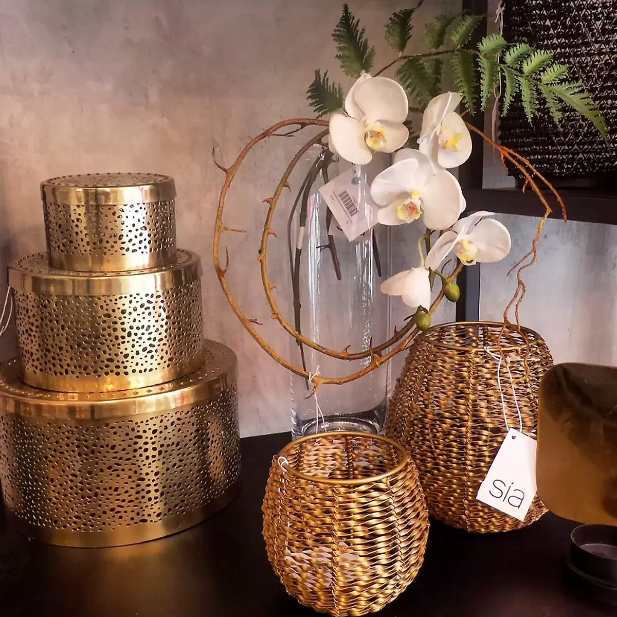 Illustration numéro 3 du produit Photophore décoratif en fer doré H10