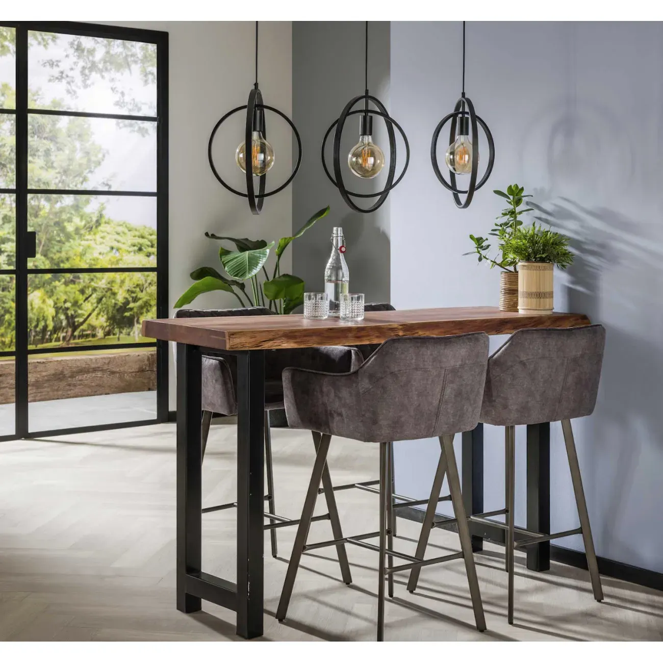 Illustration numéro 3 du produit Table haute de repas en bois d'acacia et acier