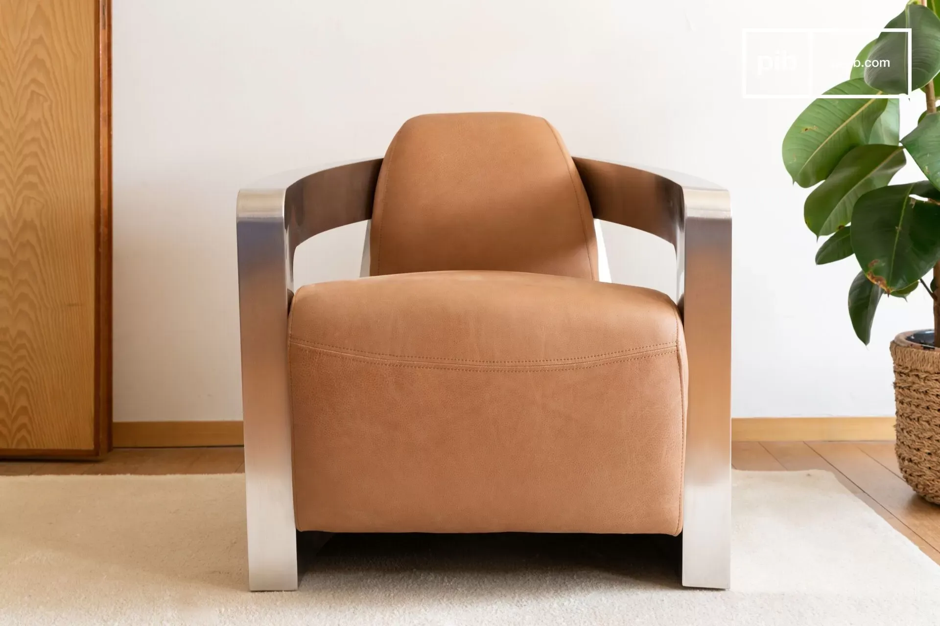 Illustration numéro 3 du produit Fauteuil en cuir brun clair et métal chromé