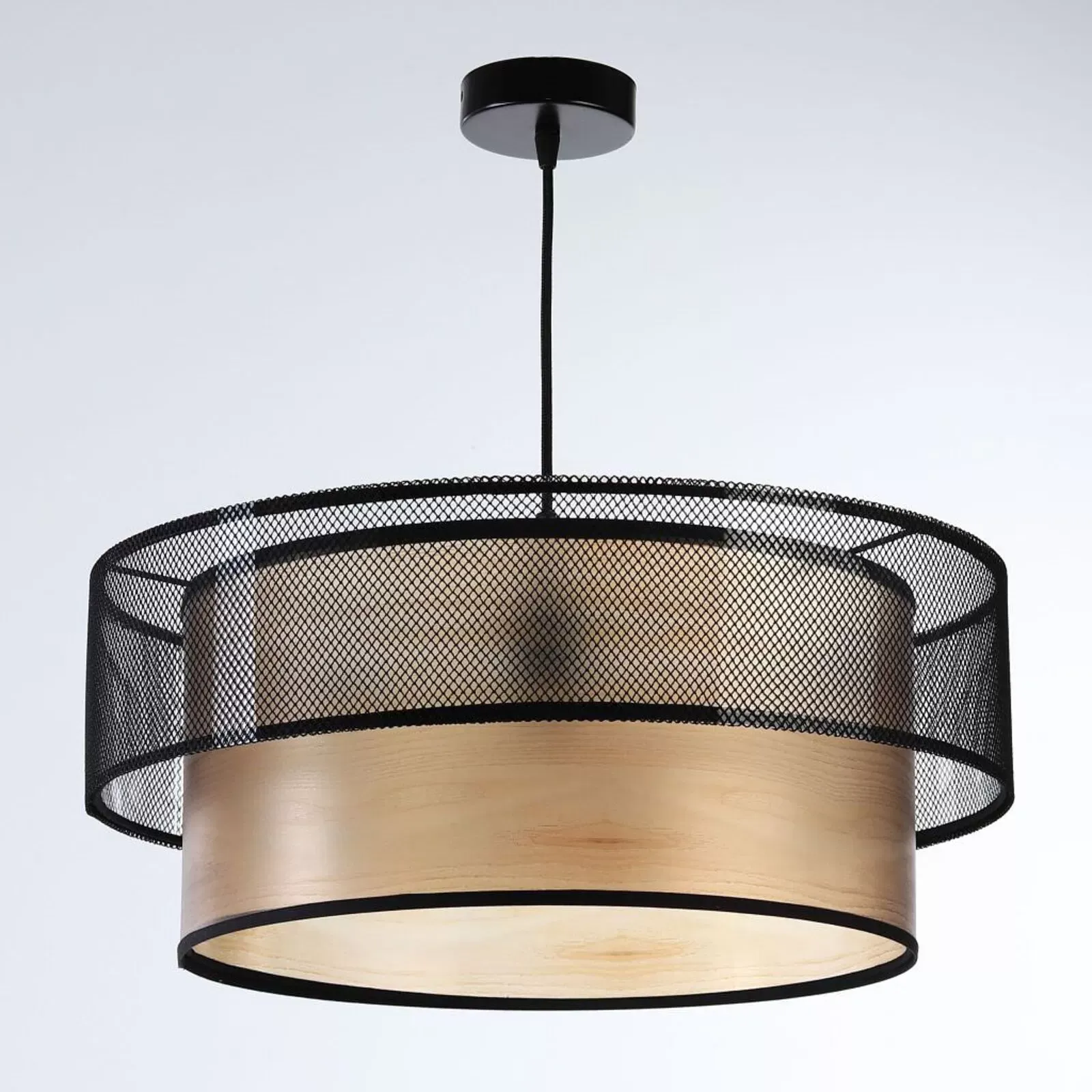 Illustration numéro 3 du produit Suspension Tissu Noir