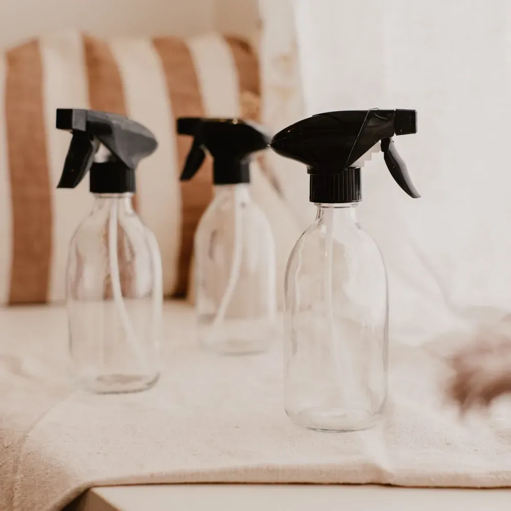 Illustration numéro 3 du produit Pack 3 flacons sprays vaporisateurs 500ml ambré