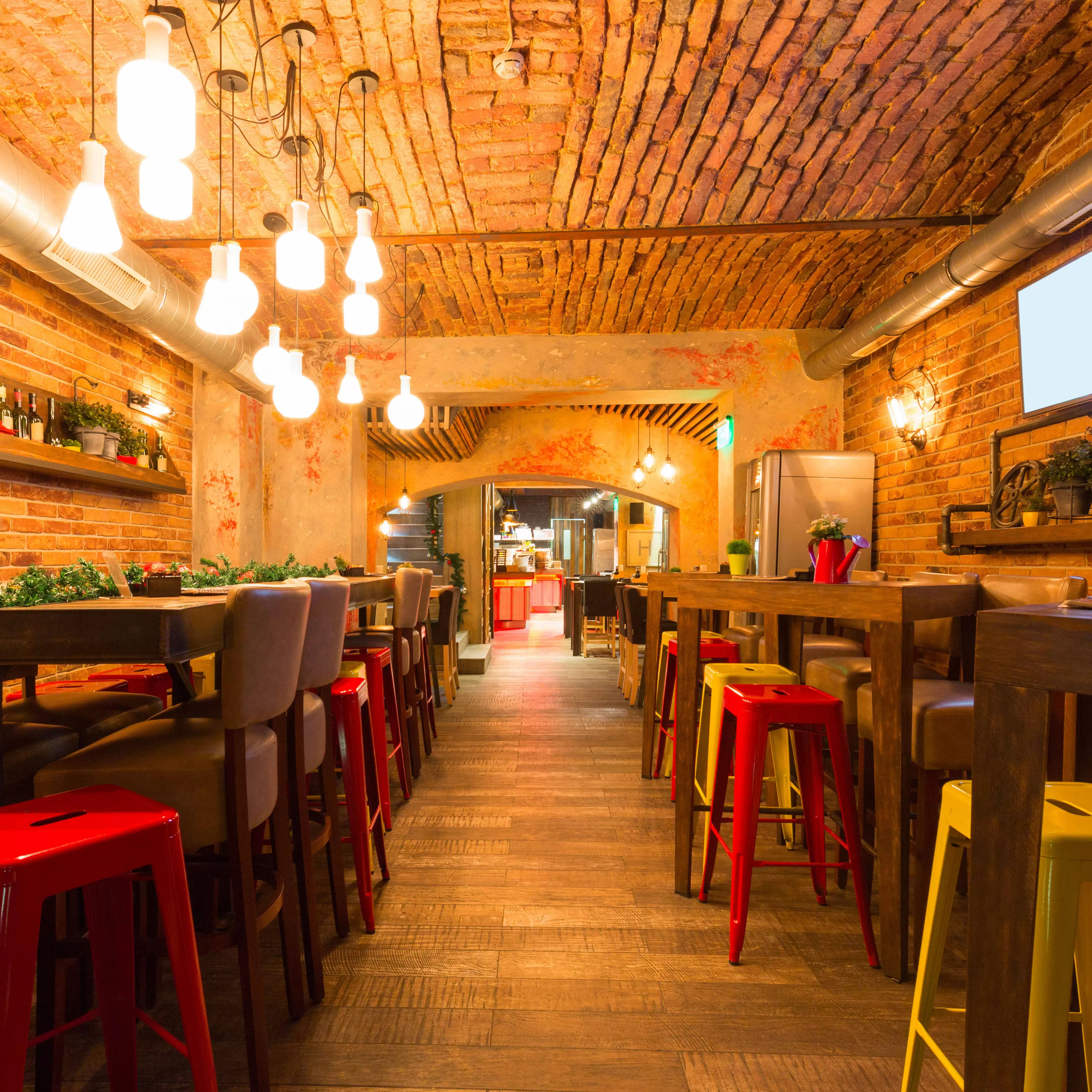 Illustration numéro 3 du produit Tabouret de bar en métal brillant rouge