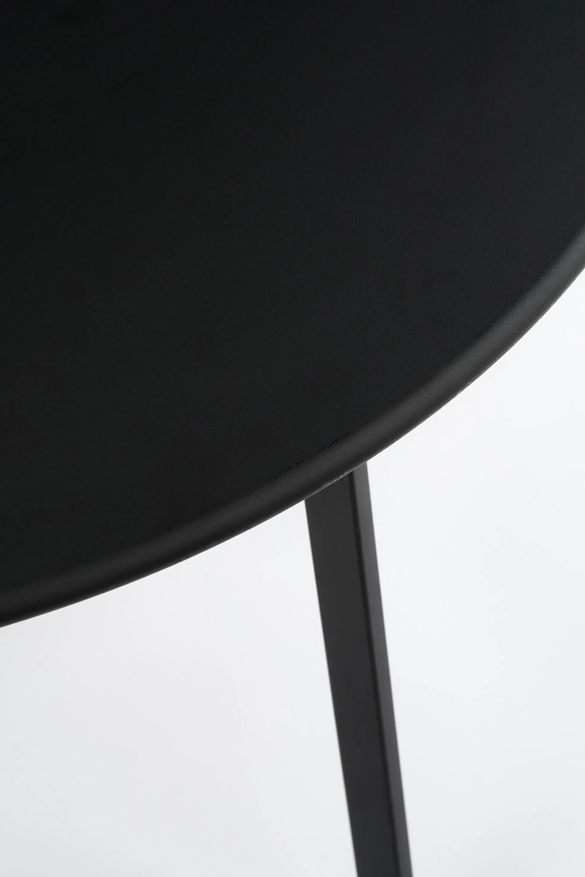 Illustration numéro 3 du produit Table d'appoint extérieure noir fer h38xl58xl58cm