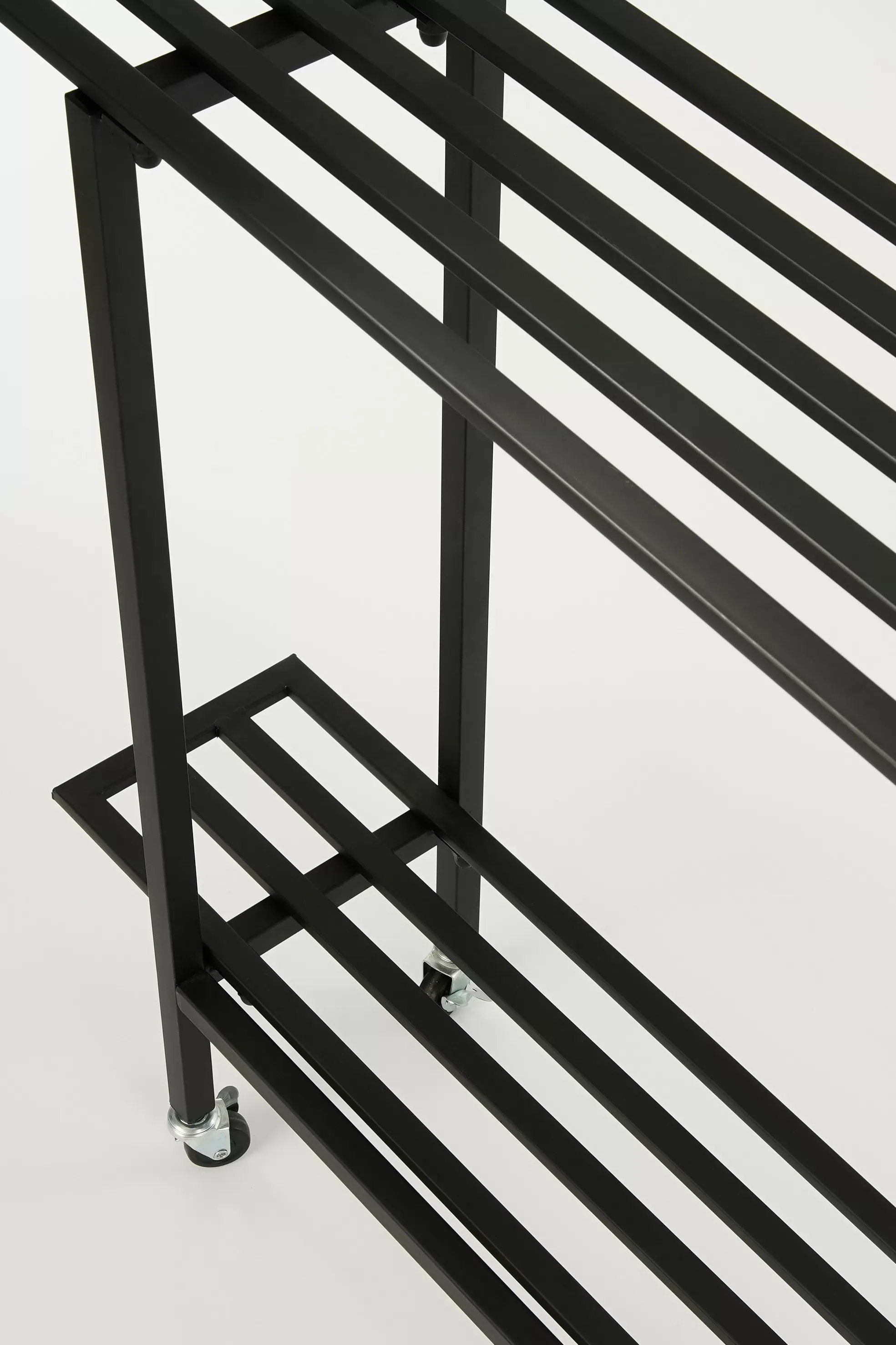 Illustration numéro 3 du produit Support de plantes en métal noir L90