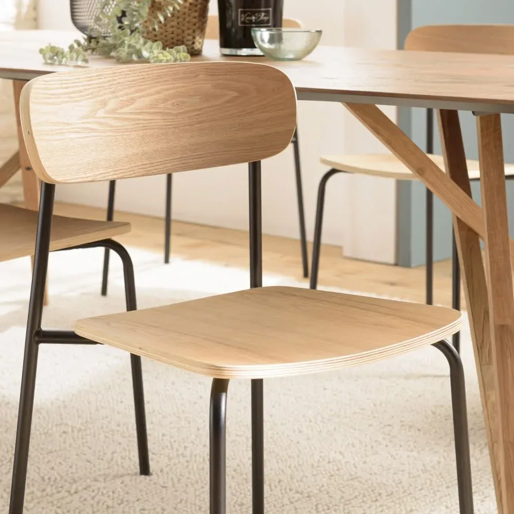 Illustration numéro 3 du produit Lot de 2 chaises « écolier » en bois de frêne pieds acier noir