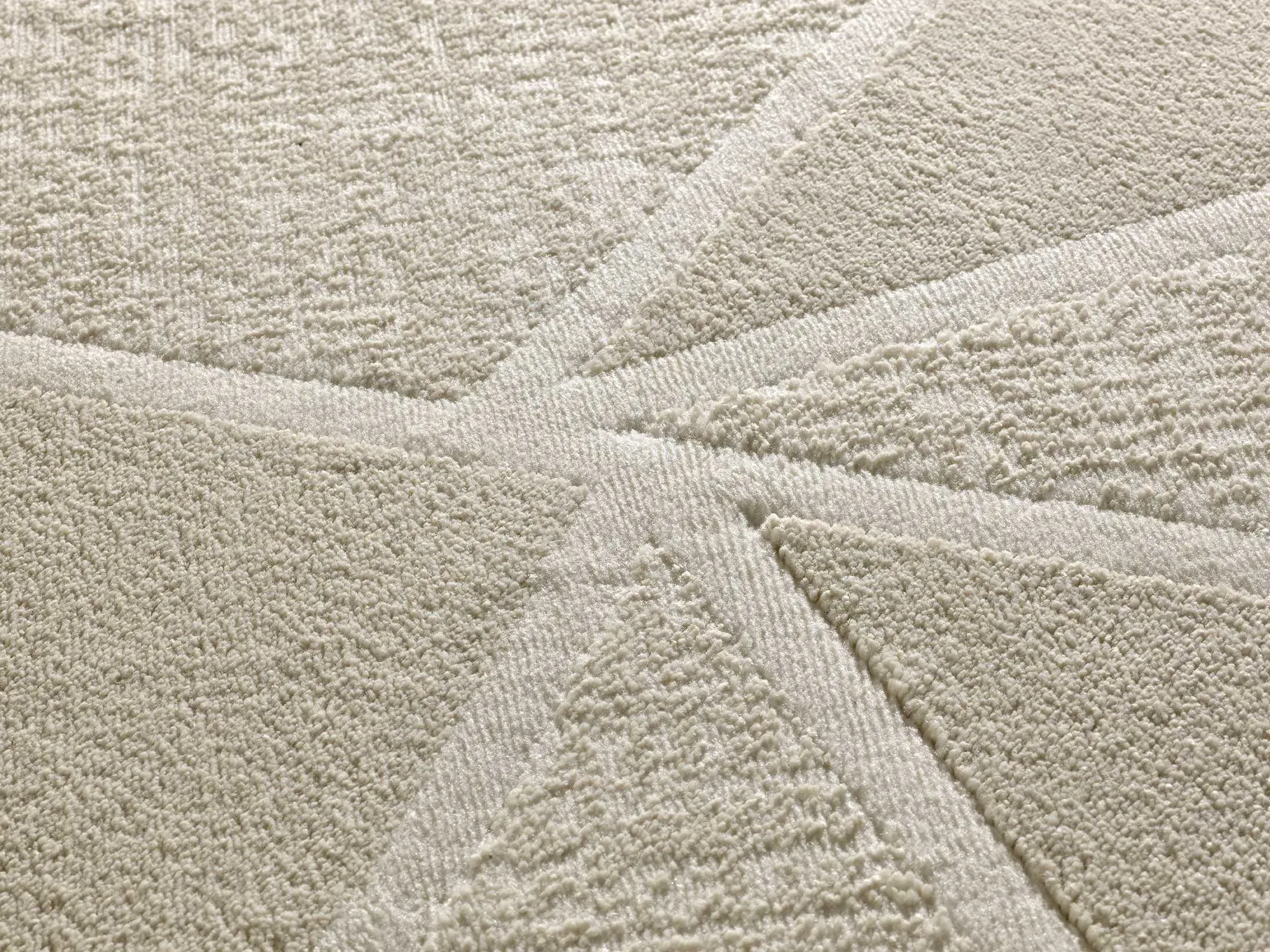 Illustration numéro 3 du produit Tapis à relief géométrique blanc/crème 133x190 cm