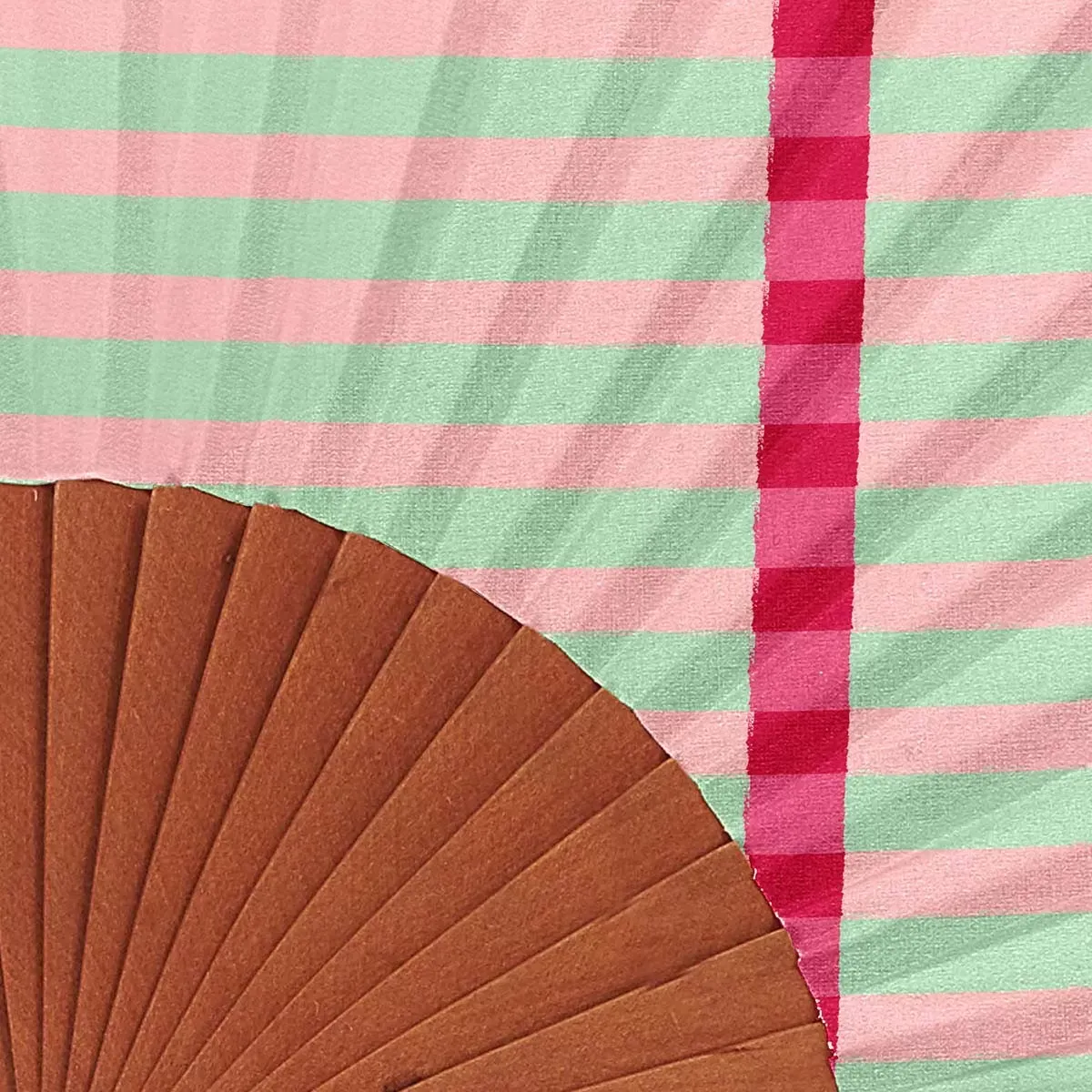 Illustration numéro 3 du produit Eventail bois de merisier motif rayures lagon