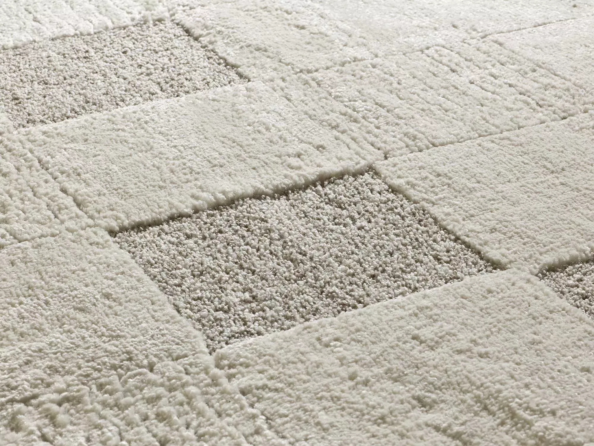 Illustration numéro 3 du produit Tapis à relief damier crème/gris 120x170 cm