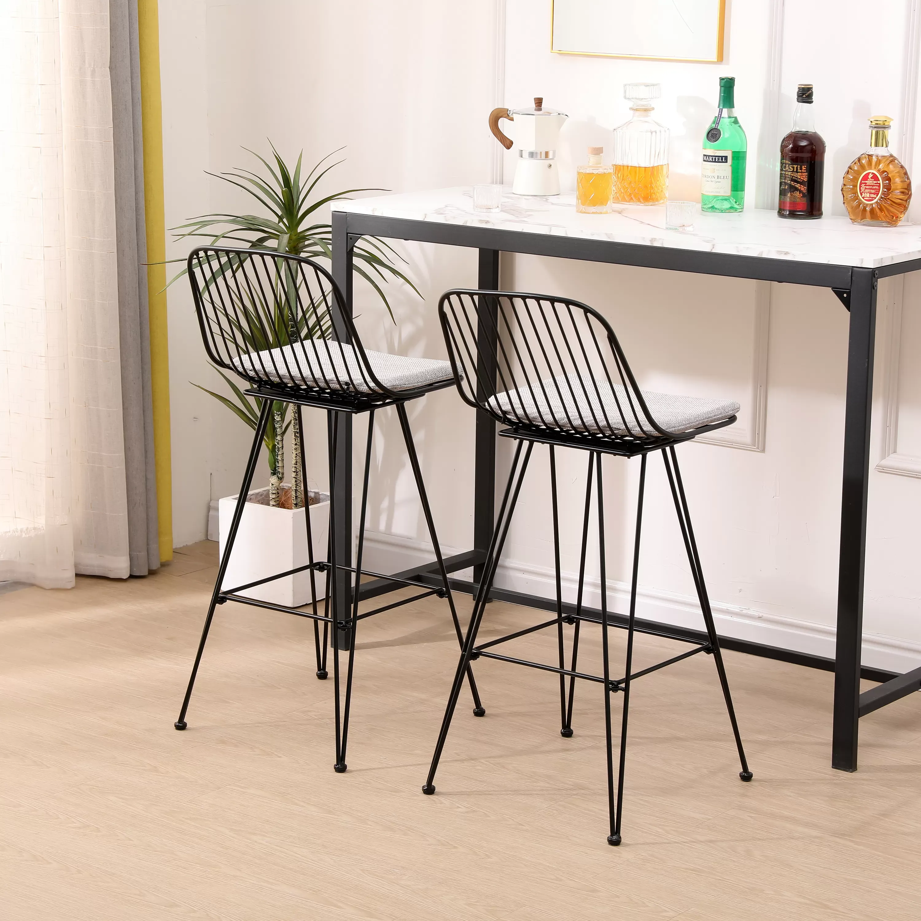 Illustration numéro 3 du produit Lot de 2 tabourets de bar industriels en métal gris