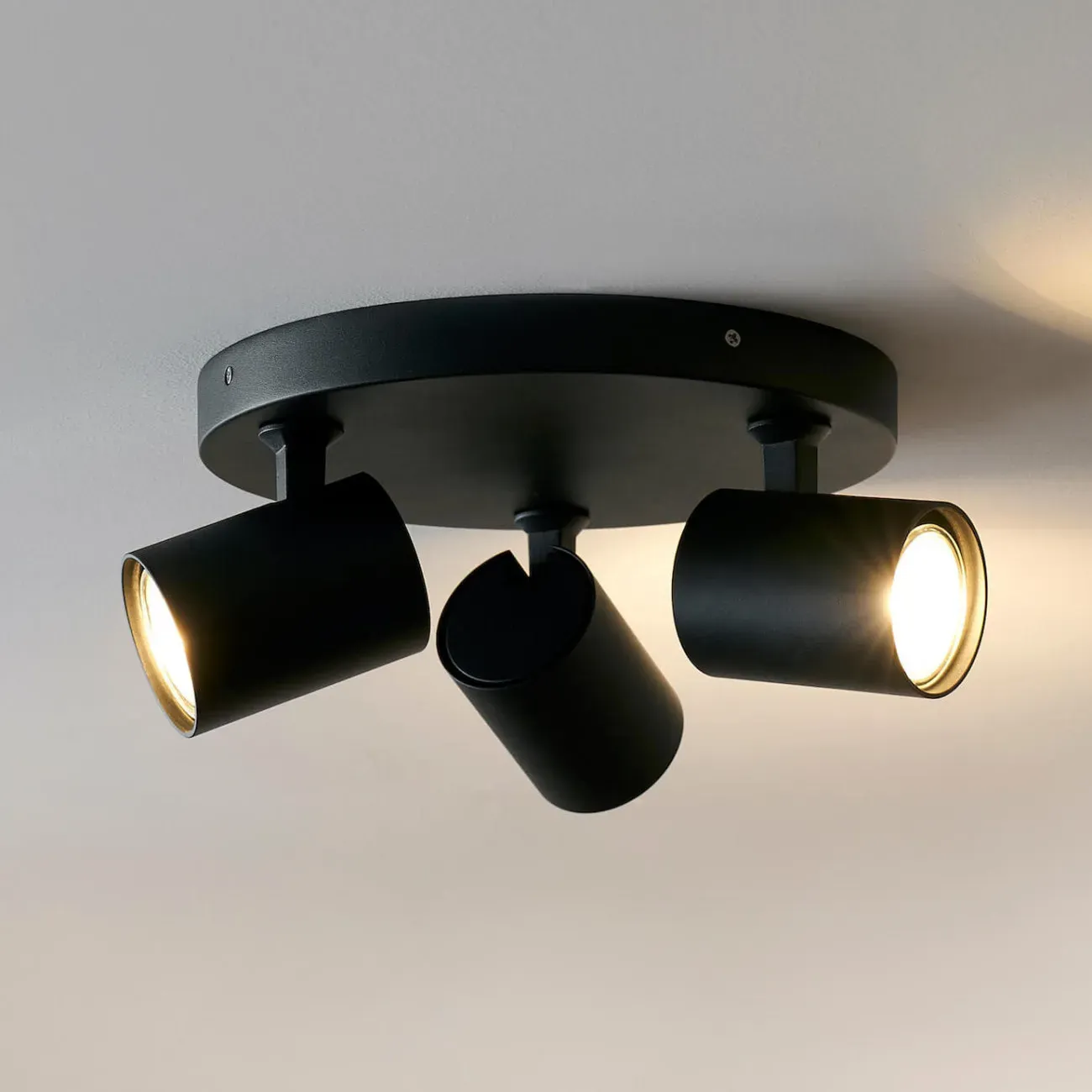 Illustration numéro 3 du produit Plafonnier en aluminium Noir 22 cm