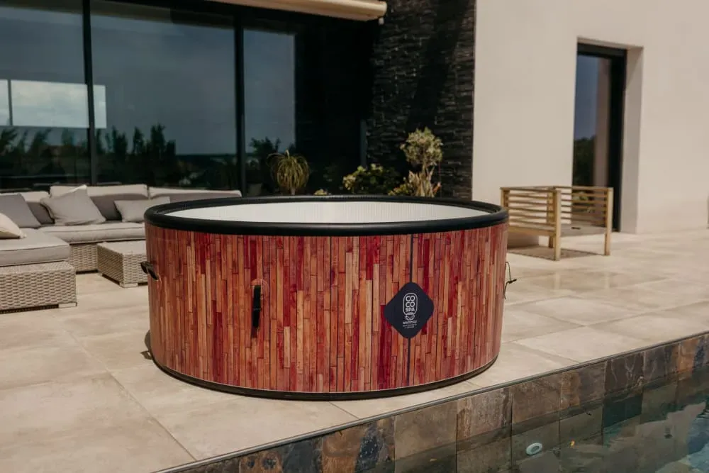 Illustration numéro 3 du produit Piscine hors sol gonflable imitation bois 180cm